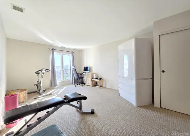 $449,999 | 47 Anchor Street, Unit Y, Freeport, NY 11520