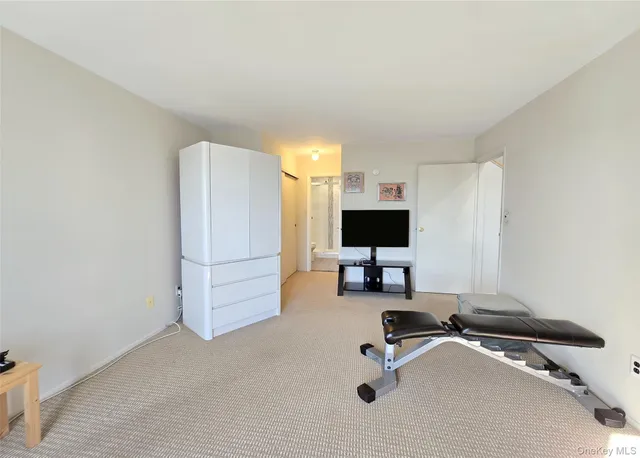 $449,999 | 47 Anchor Street, Unit Y, Freeport, NY 11520