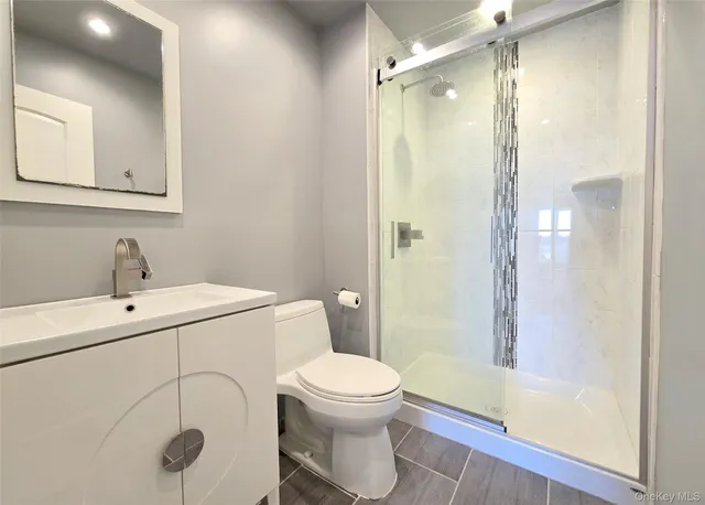 $449,999 | 47 Anchor Street, Unit Y, Freeport, NY 11520