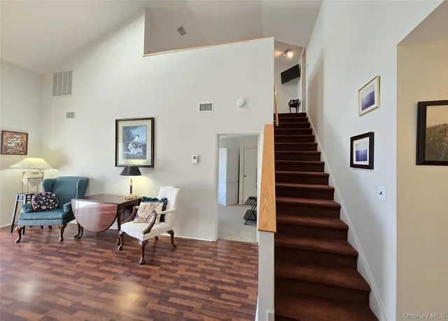 $449,999 | 47 Anchor Street, Unit Y, Freeport, NY 11520