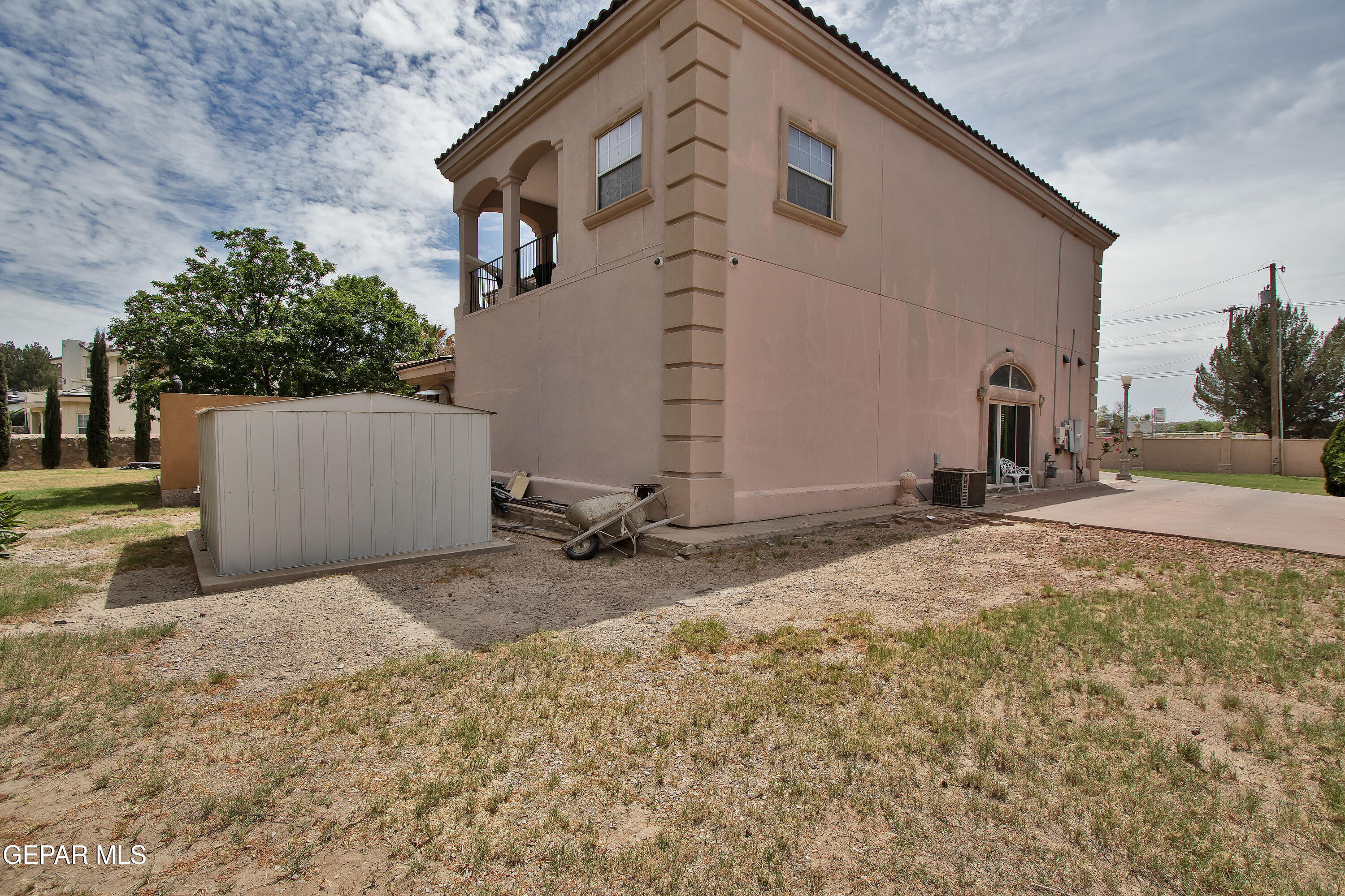 861 Country Club Road El Paso, TX 79932 - Photo 97 of 104 Backyard
