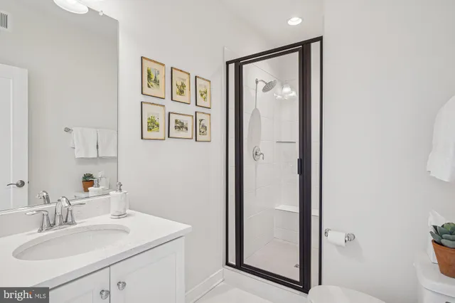 $1,100,000 | 8776 Walnut Btm Lane, Frederick, MD 21701