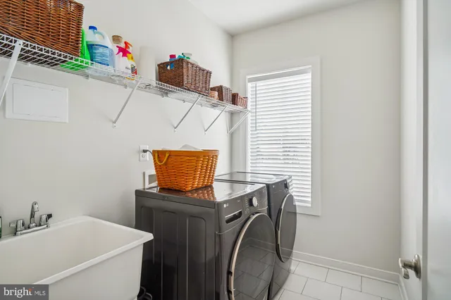 $1,100,000 | 8776 Walnut Btm Lane, Frederick, MD 21701