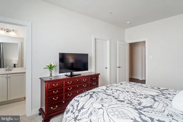 $1,079,999 | 8776 Walnut Btm Lane, Frederick, MD 21701