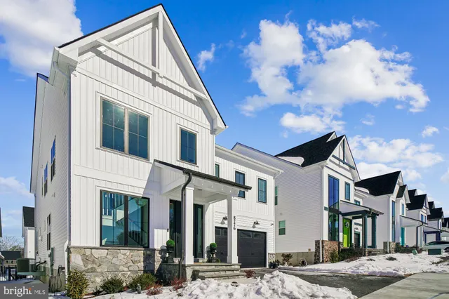 $1,100,000 | 8776 Walnut Btm Lane, Frederick, MD 21701