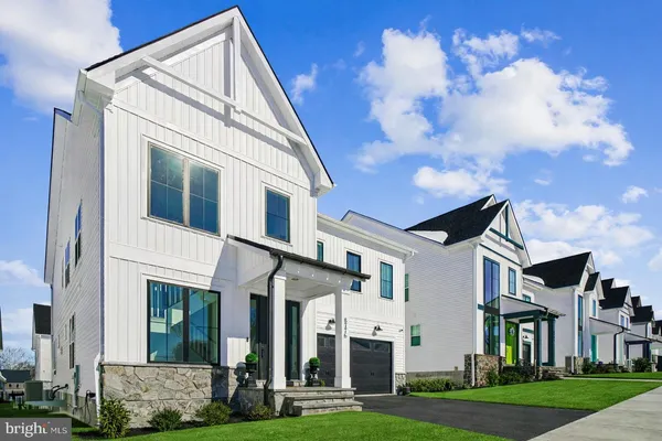 $1,100,000 | 8776 Walnut Btm Lane, Frederick, MD 21701