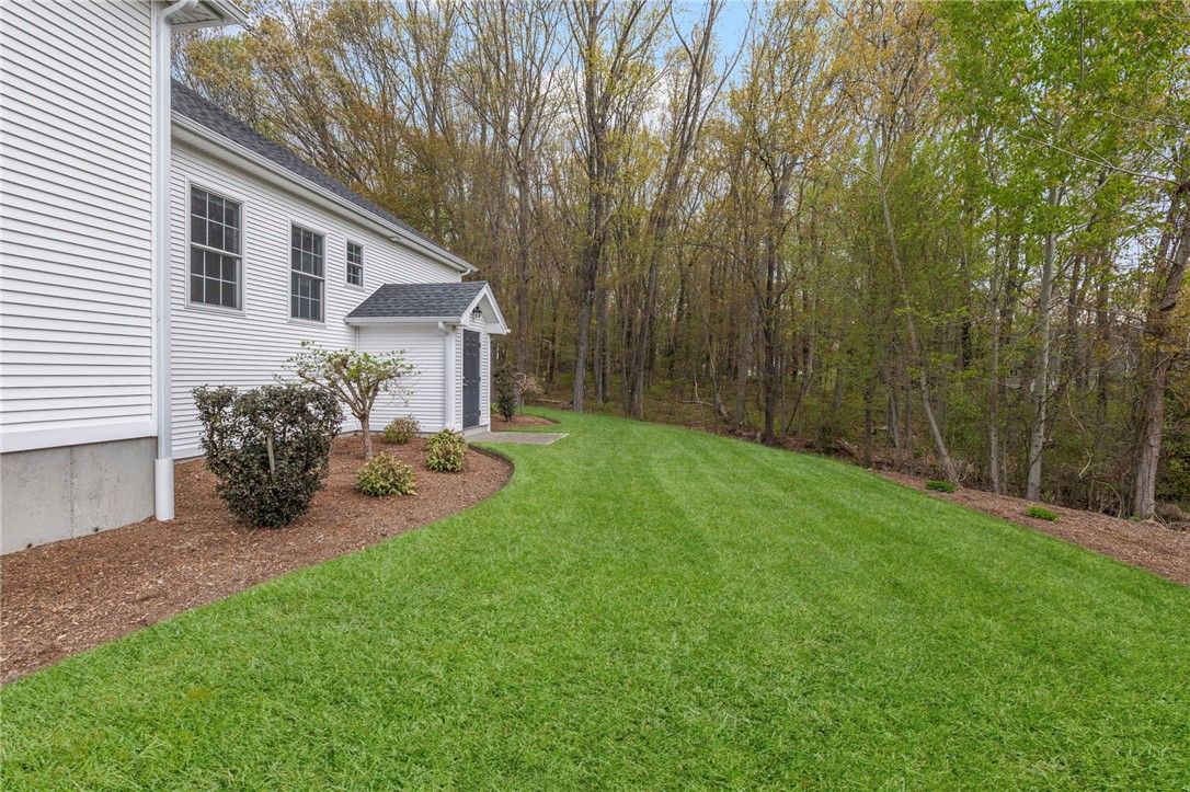 136 Rome Court Cranston, RI 02921 - Photo 18 of 20 Gallery Image 18