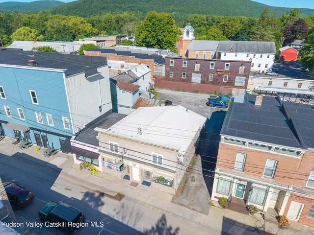 an aerial view of multiple house
