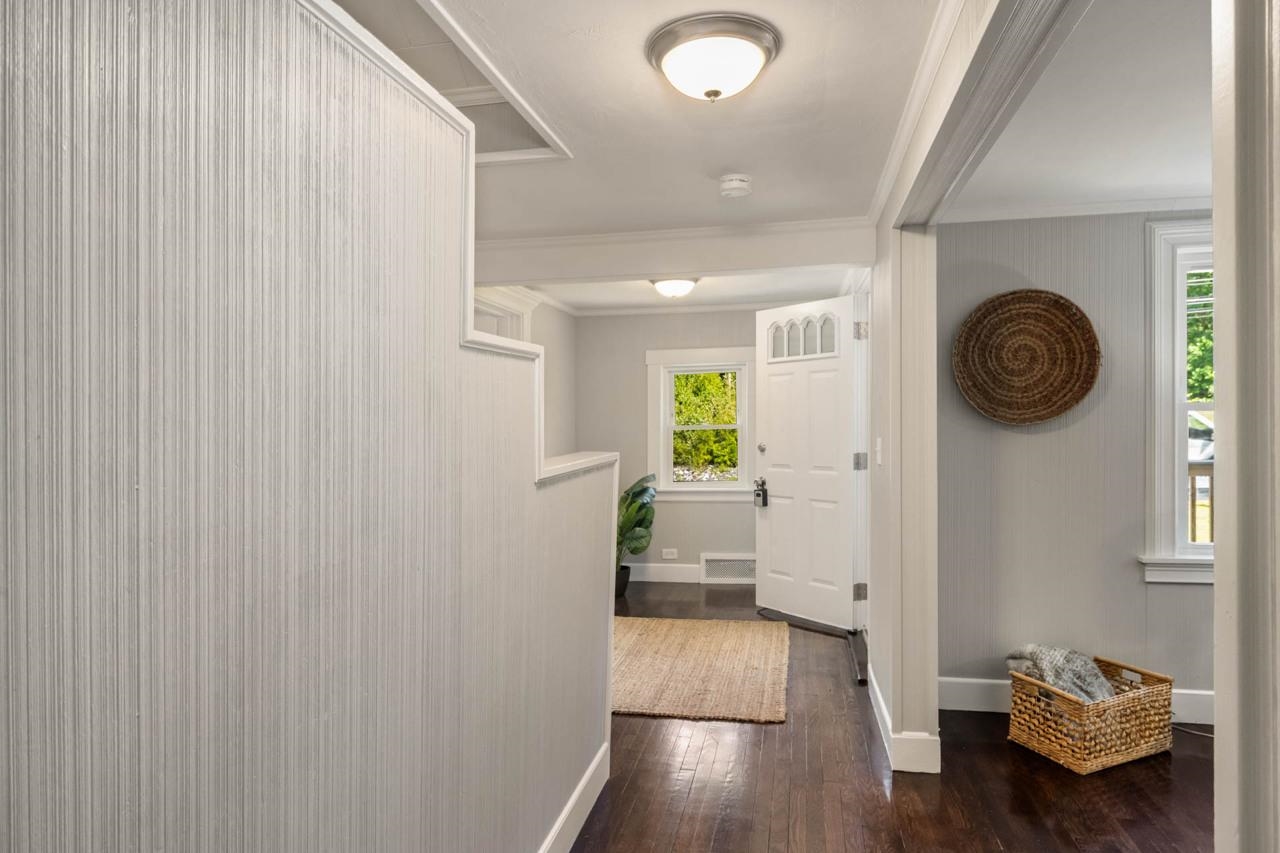 16 Mammoth Road Windham, NH 03087 - Photo 10 of 26