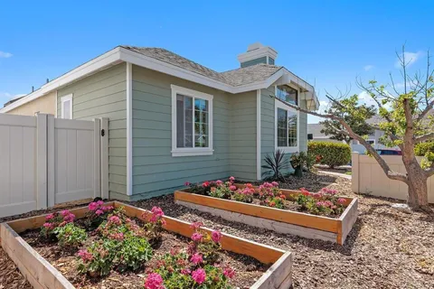 $1,035,000 | 821 Skysail Avenue, Carlsbad, CA 92011