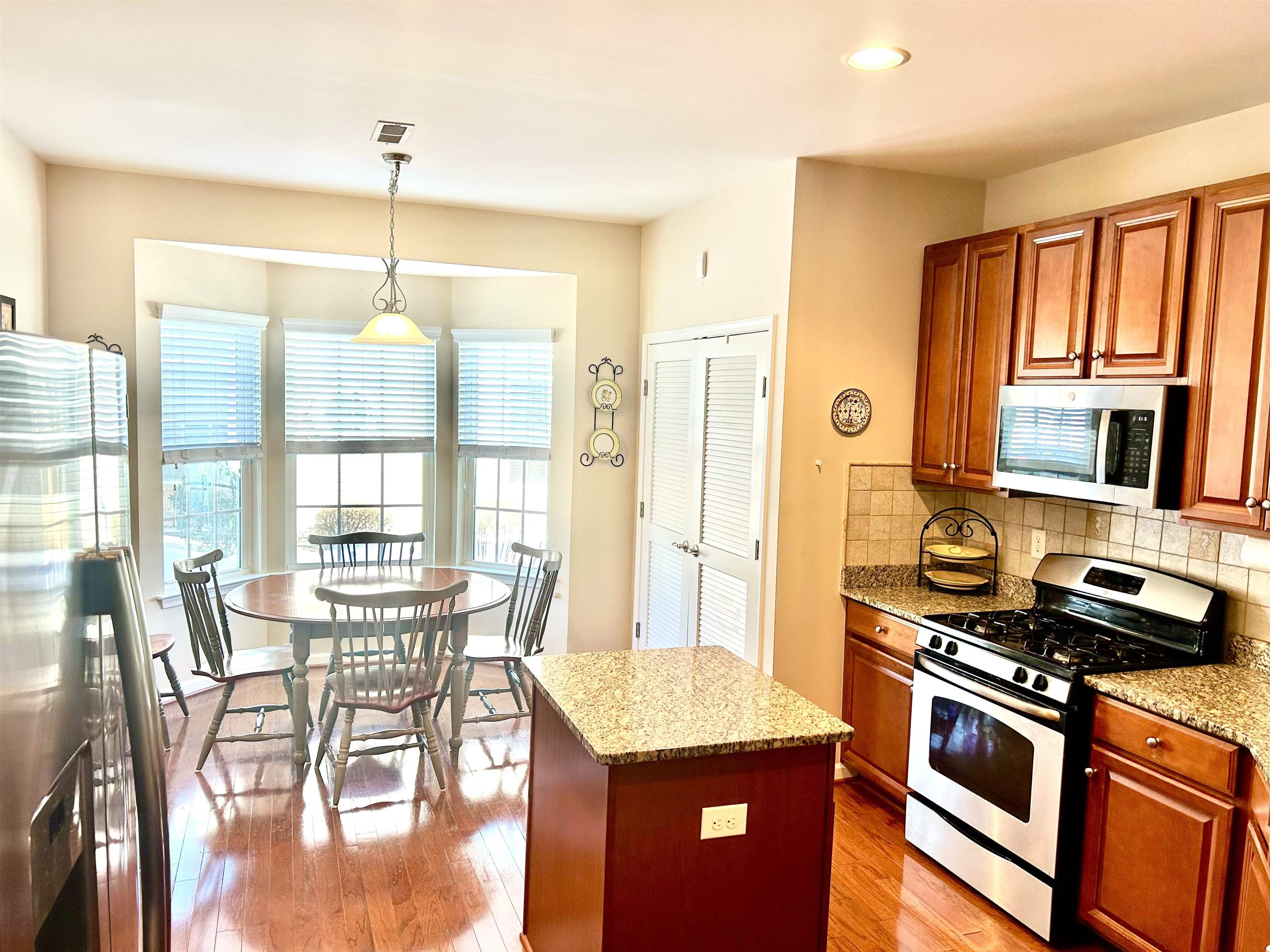 407 Seacrest Lane, Unit 407 Rio Grande, NJ 08242 - Photo 17 of 38