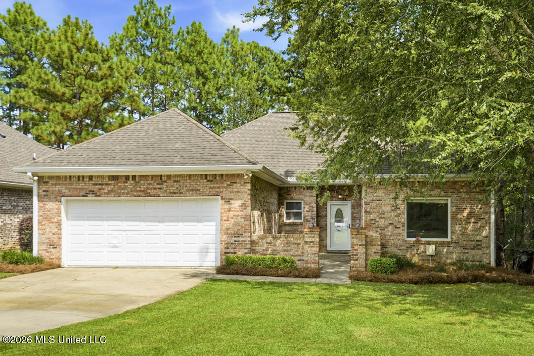 135 Shadow Ridge Road Hattiesburg, MS 39402 - Photo 1 of 30 1