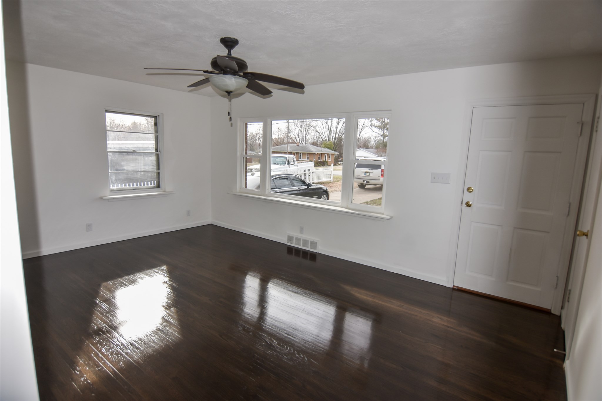 2908 Rode Road Evansville, IN 47711 - Photo 3 of 17 Gallery Image 3
