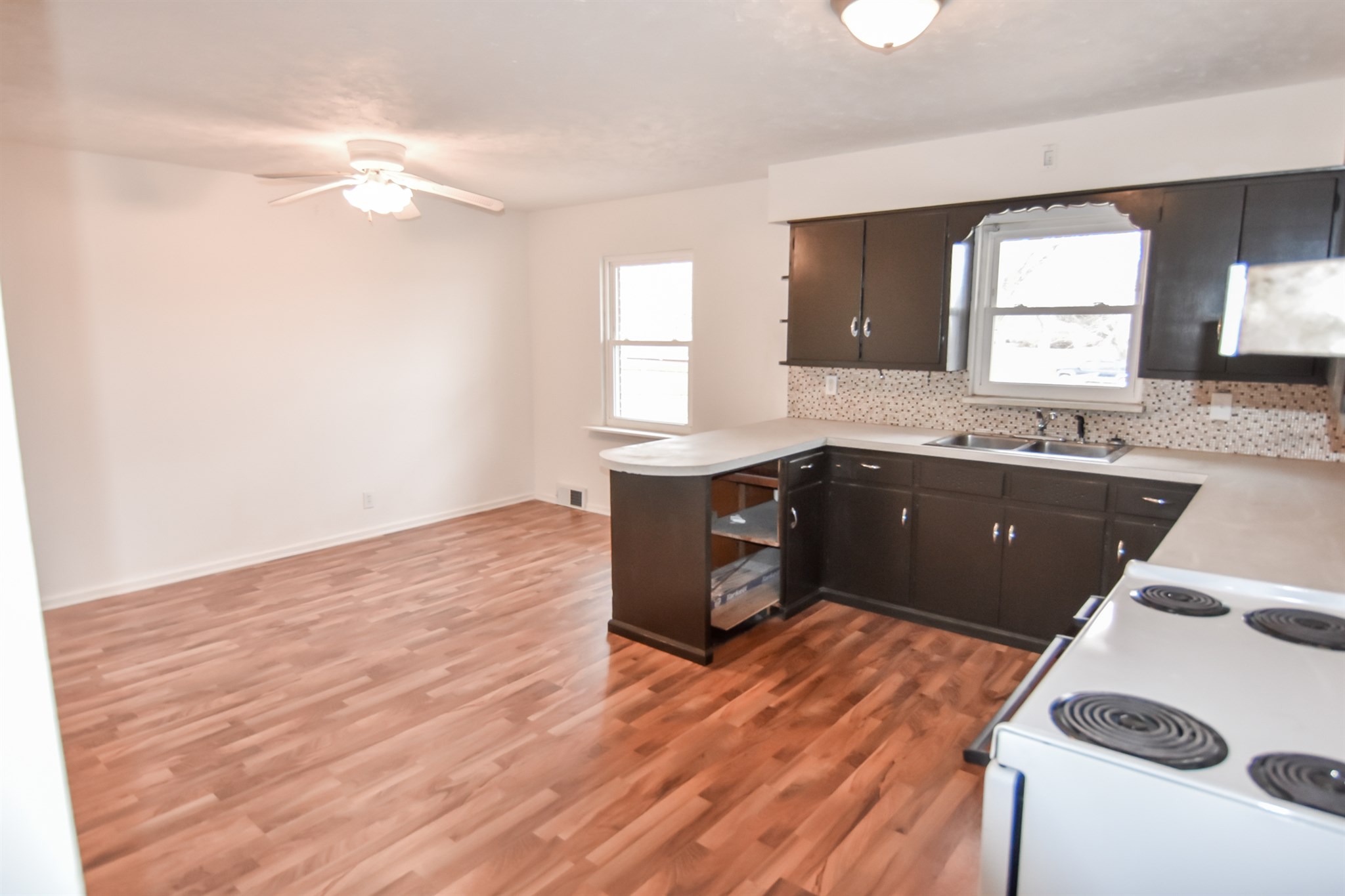 2908 Rode Road Evansville, IN 47711 - Photo 5 of 17 Gallery Image 5