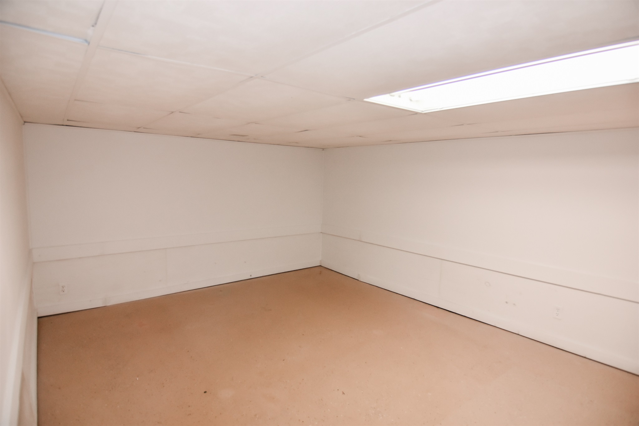 2908 Rode Road Evansville, IN 47711 - Photo 9 of 17 Gallery Image 9