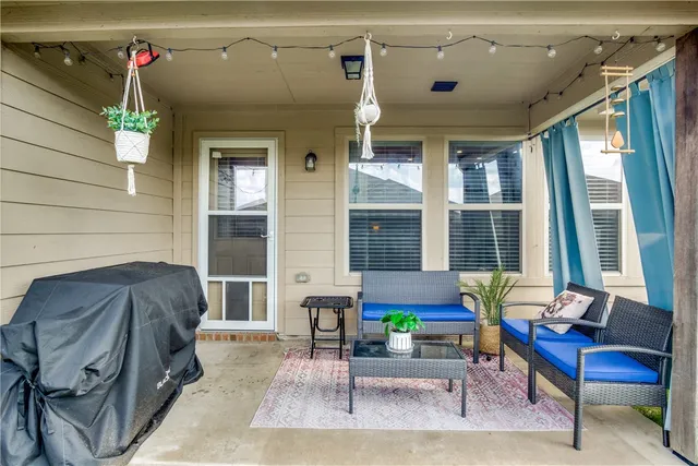 $335,000 | 416 Sandhurst Drive, Fort Worth, TX 76036