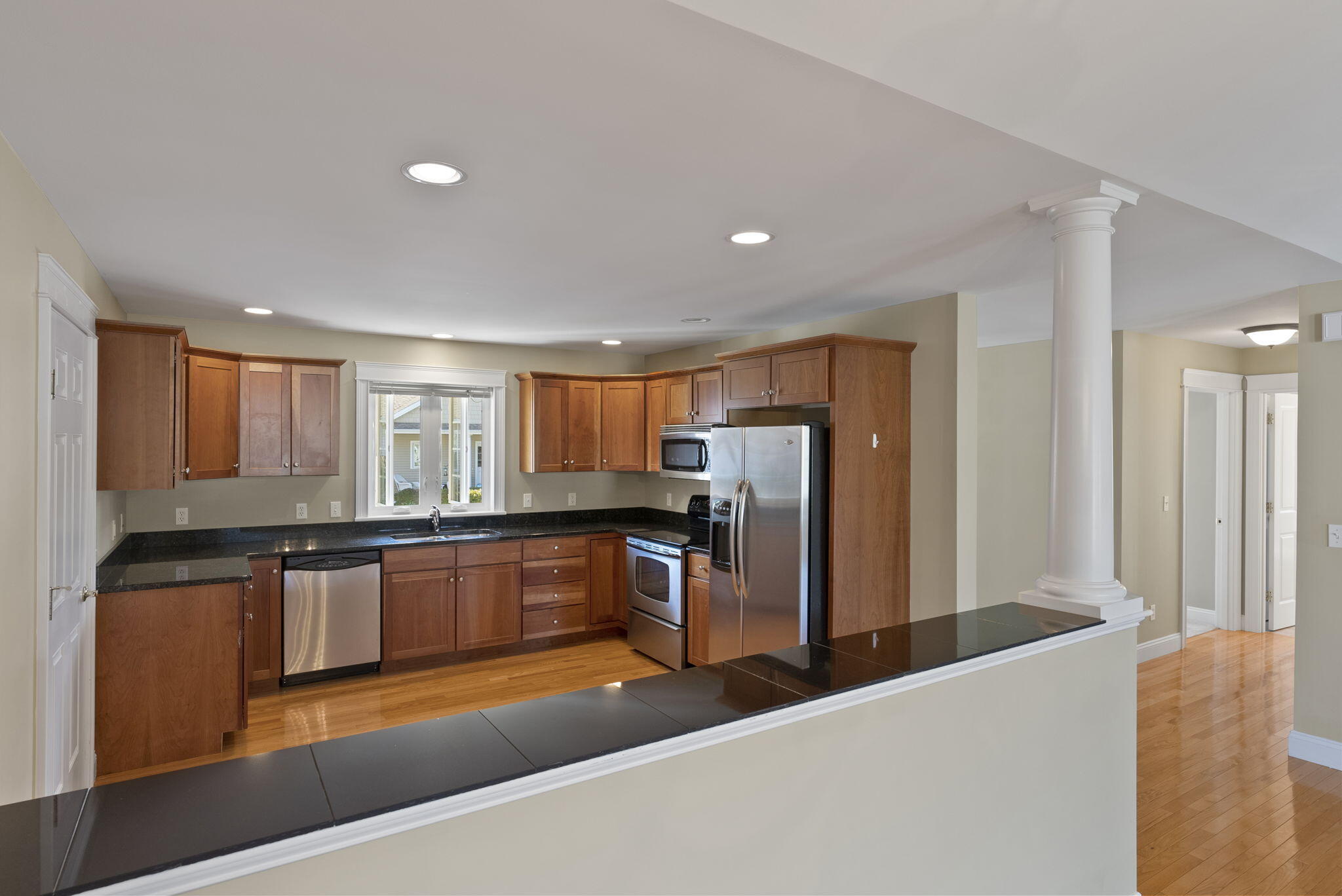 24 Sand Point Lane, Unit 24 Cumberland Foreside, ME 04110 - Photo 8 of 40 17-web-or-mls-DSC01418