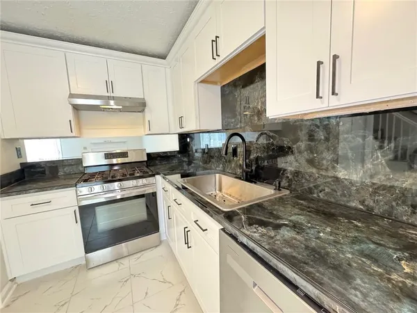 $1,660 | 341 West Post Oak Crossing Southwest, Marietta, GA 30008