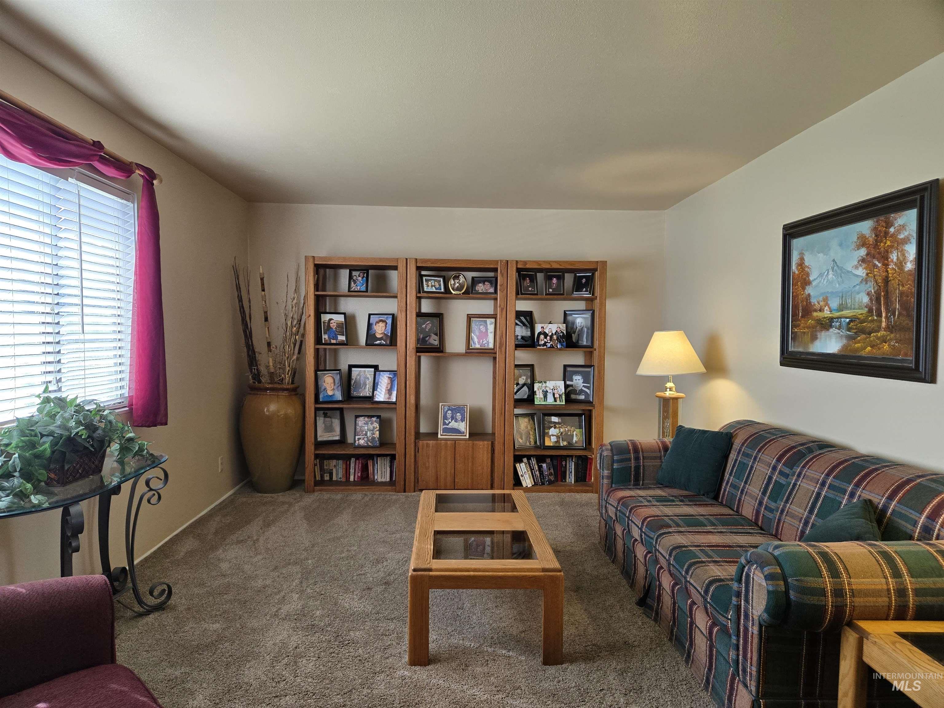 1439 Hunter Lane Ontario, OR 97914 - Photo 2 of 31