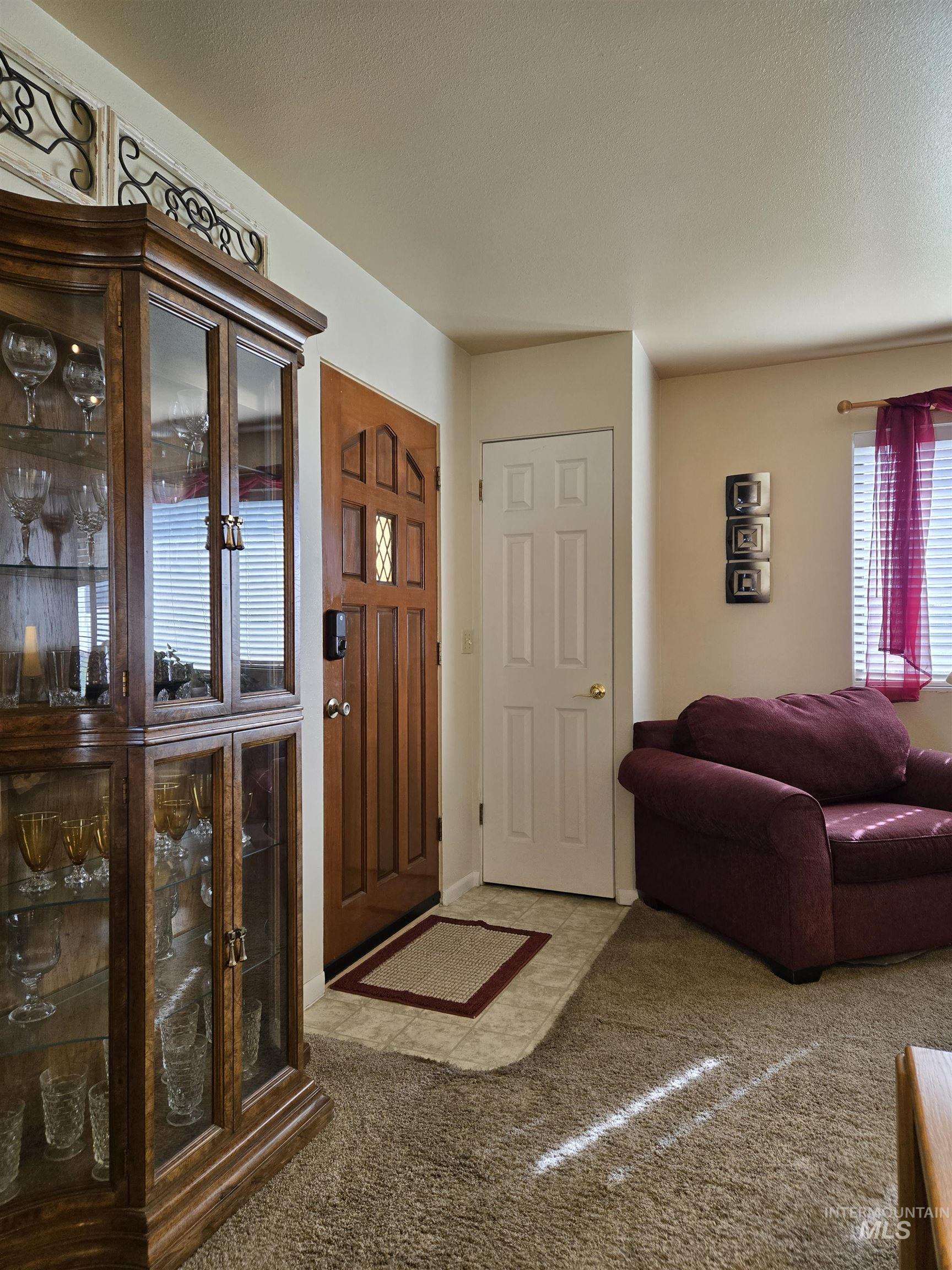 1439 Hunter Lane Ontario, OR 97914 - Photo 5 of 31