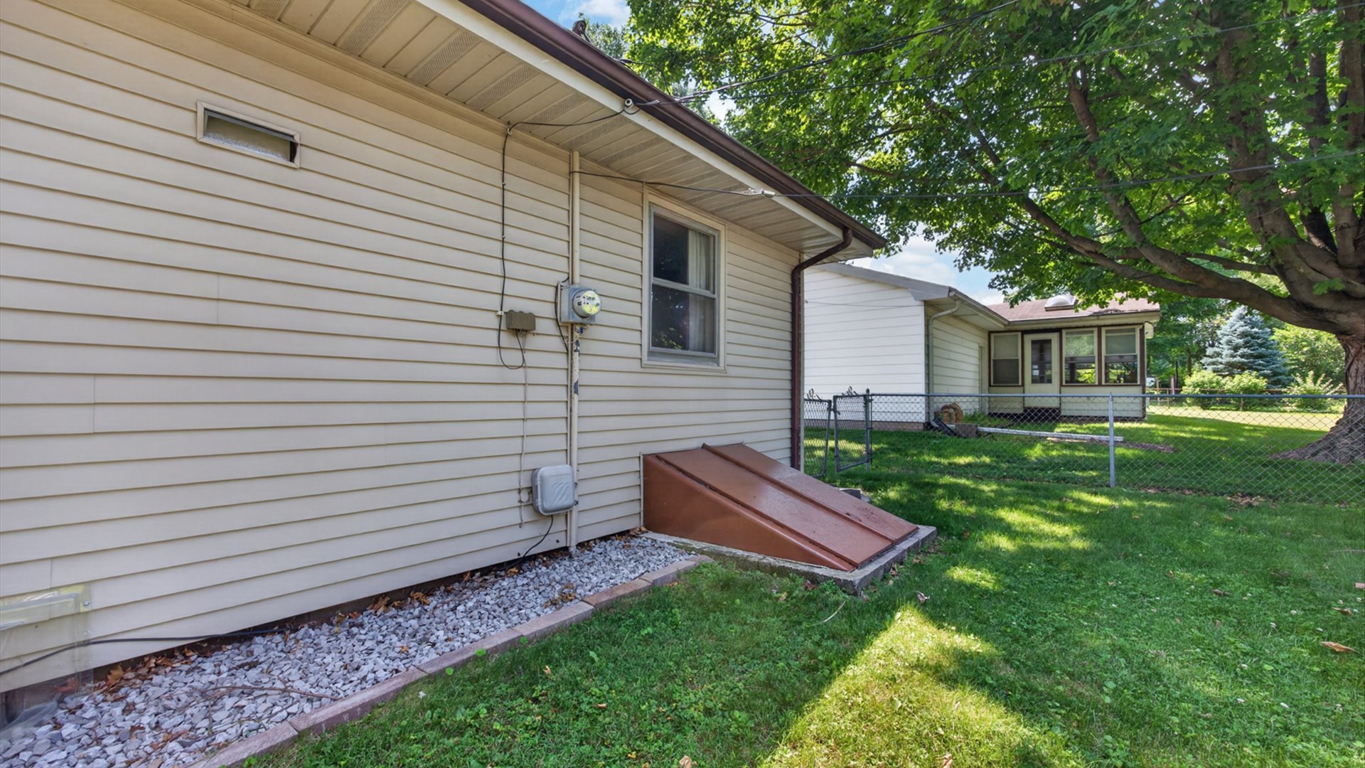 305 Centennial Avenue Normal, IL 61761 - Photo 45 of 49