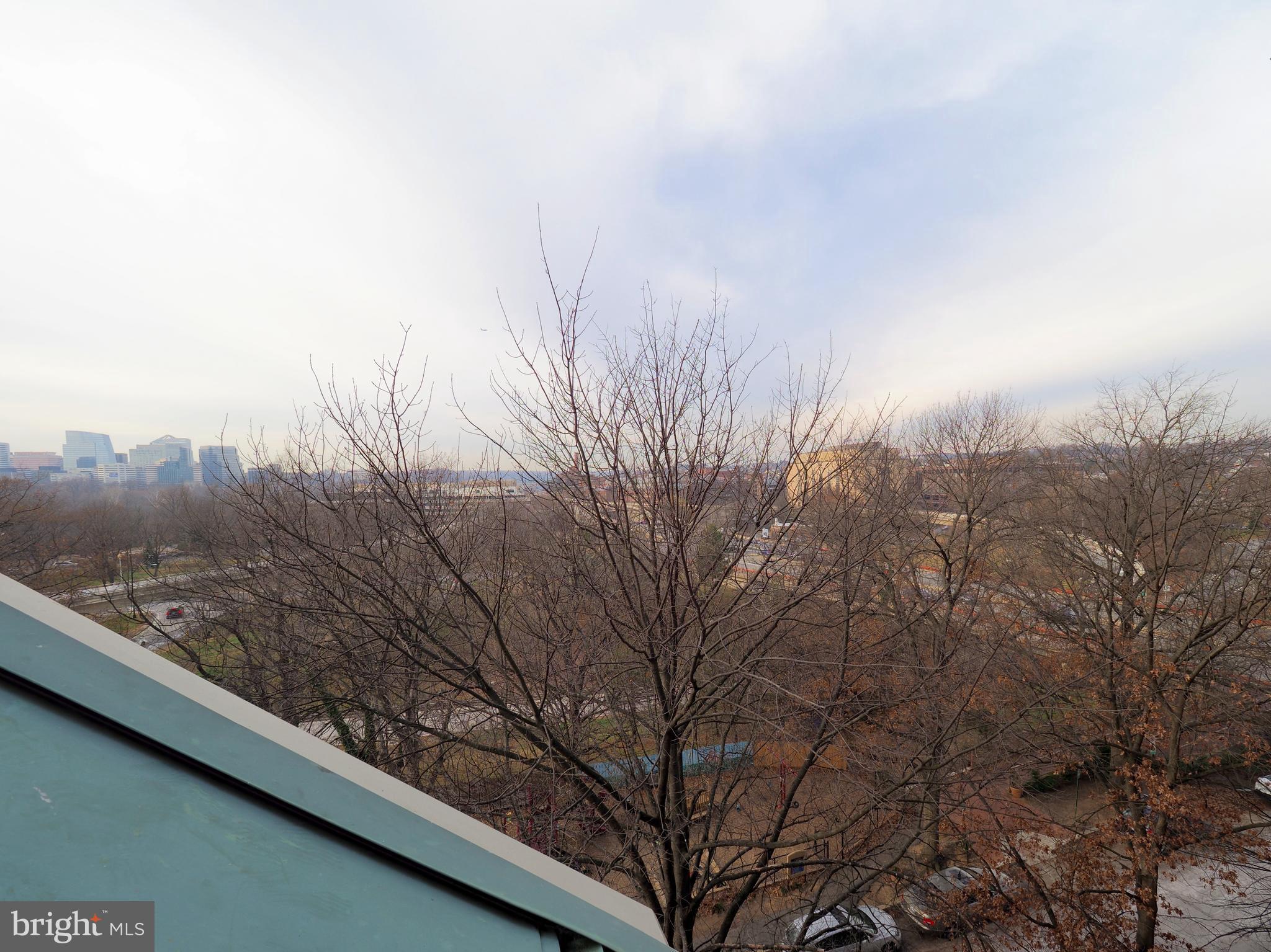955 26th Street Northwest, Unit 610 Washington, DC 20037 - Photo 4 of 30 Exterior (General)