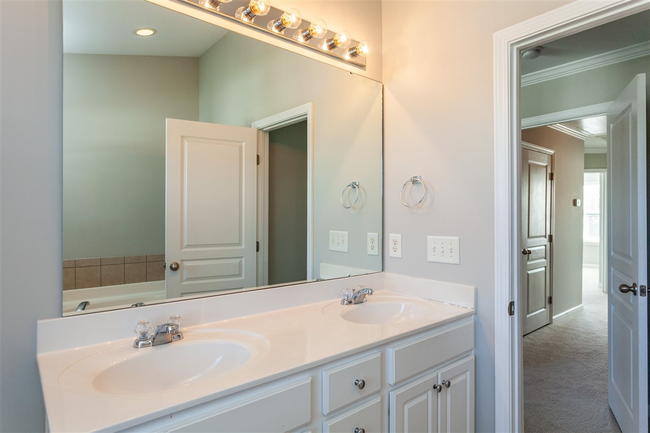 5911 Cameo Glass Way Raleigh, NC 27612 - Photo 18 of 24 Photo 18