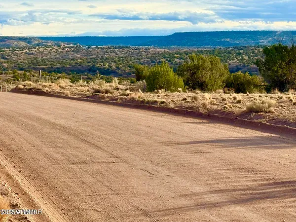 $24,000 | 480 County Rd N6400, St. Johns, AZ 85936