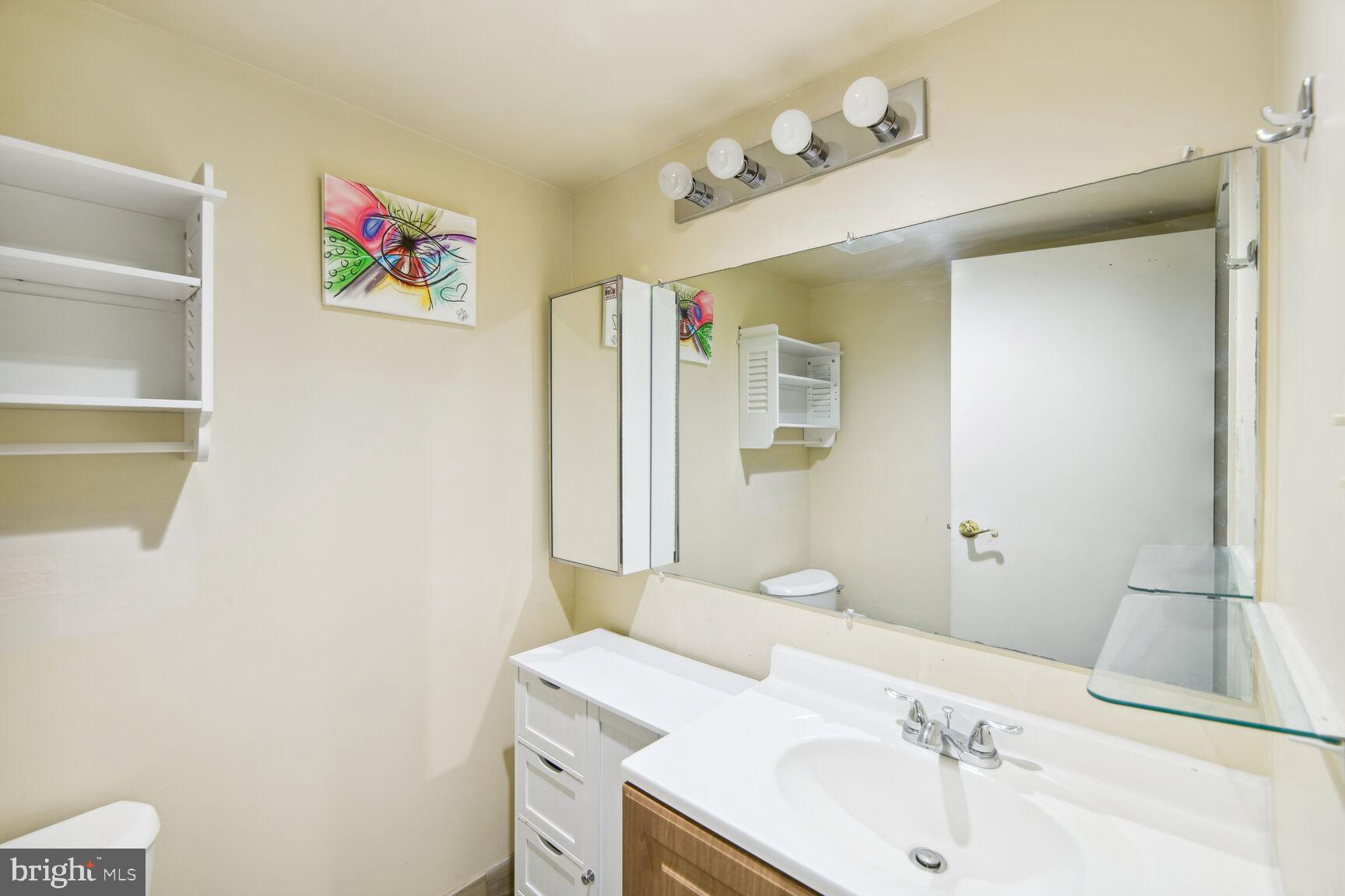 11220 Chestnut Grove Square, Unit 322 Reston, VA 20190 - Photo 15 of 25 Gallery Image 15