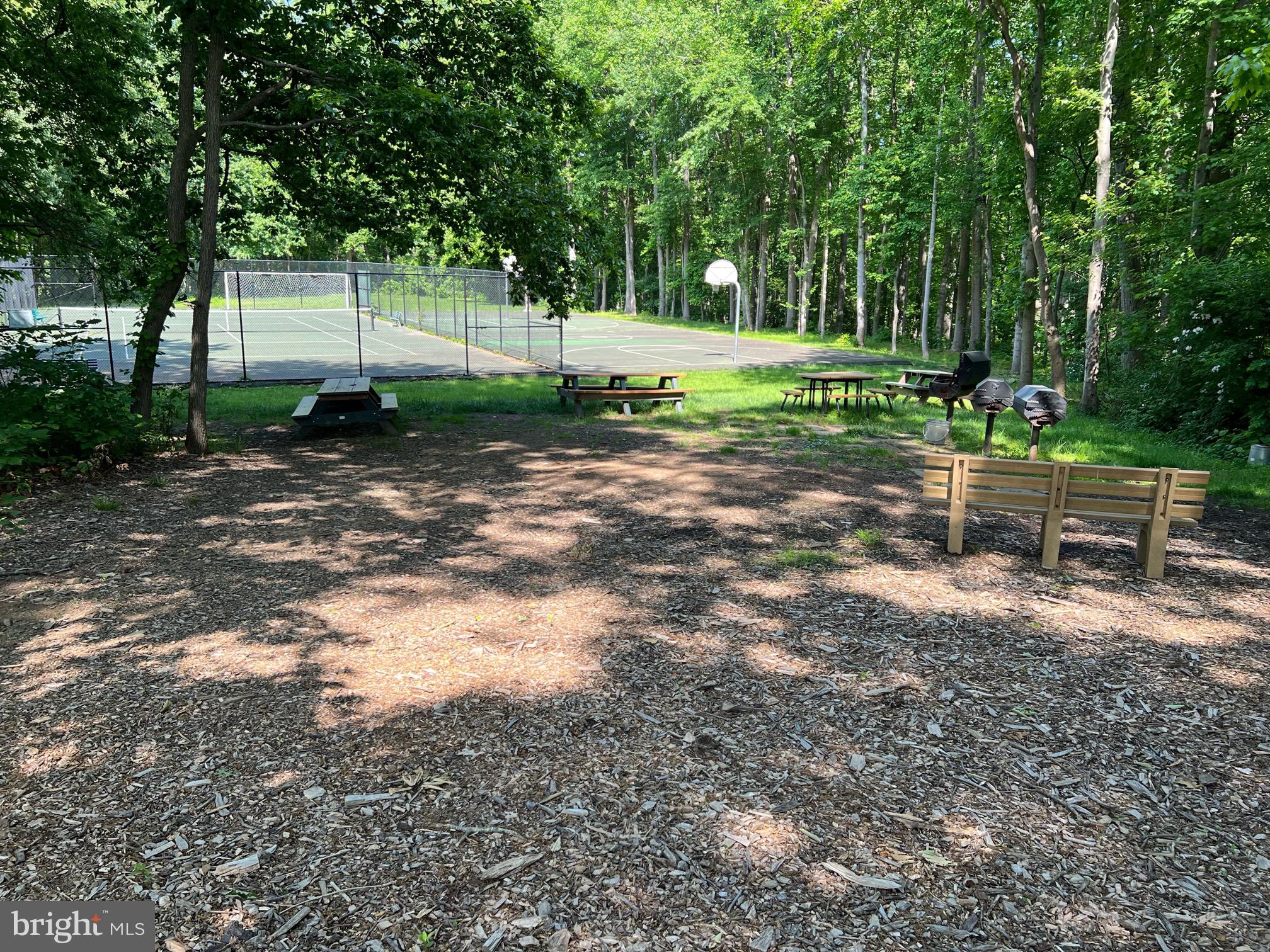 11220 Chestnut Grove Square, Unit 322 Reston, VA 20190 - Photo 21 of 25 grill area
