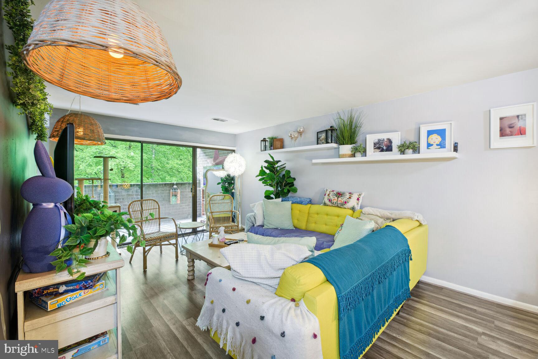 11220 Chestnut Grove Square, Unit 322 Reston, VA 20190 - Photo 5 of 25 Gallery Image 5
