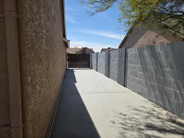 $2,250 | 13055 North 56th Avenue, Glendale, AZ 85304