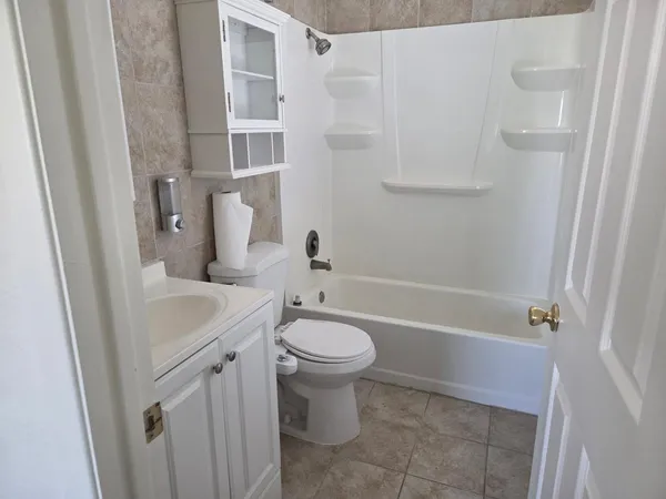 $2,250 | 13055 North 56th Avenue, Glendale, AZ 85304