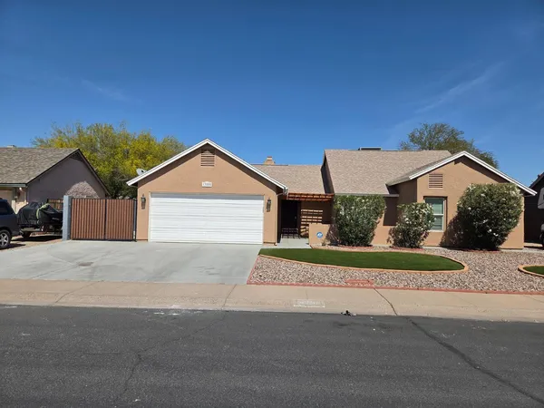$2,250 | 13055 North 56th Avenue, Glendale, AZ 85304