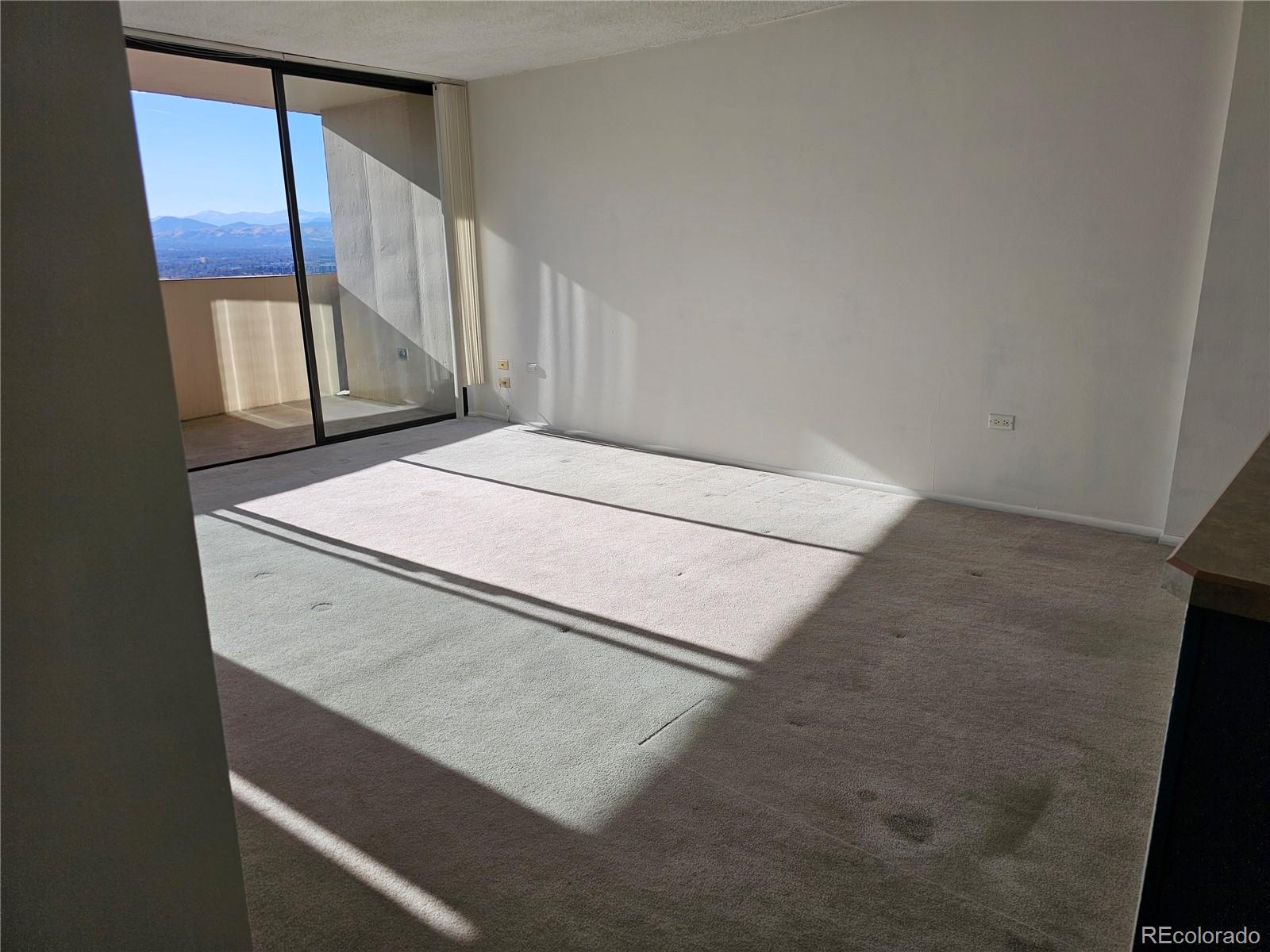 1020 15th Street, Unit 33B Denver, CO 80202 - Photo 31 of 48 a utility room with dryer and washer