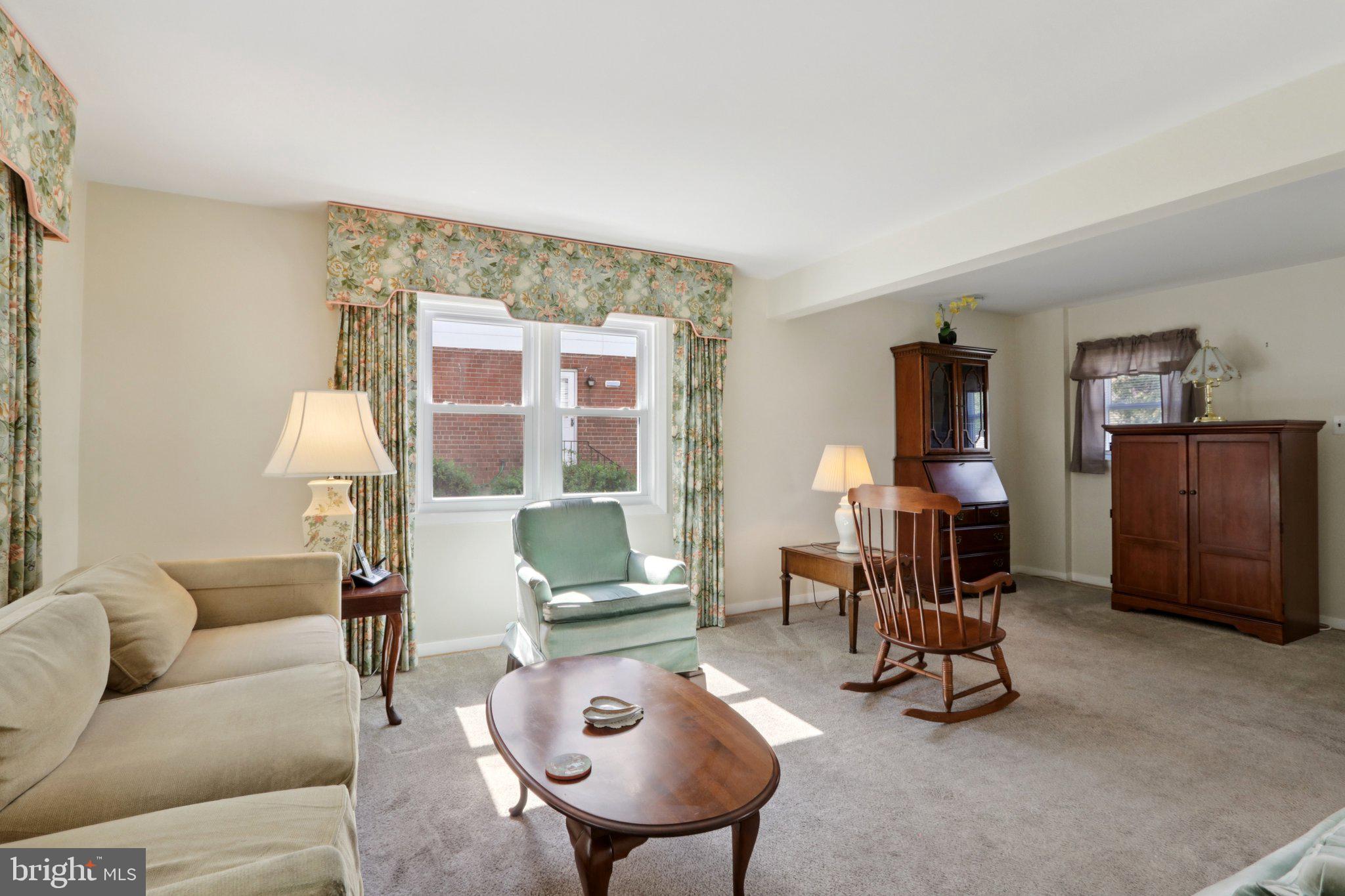 910 Glenroy Road Philadelphia, PA 19128 - Photo 12 of 31