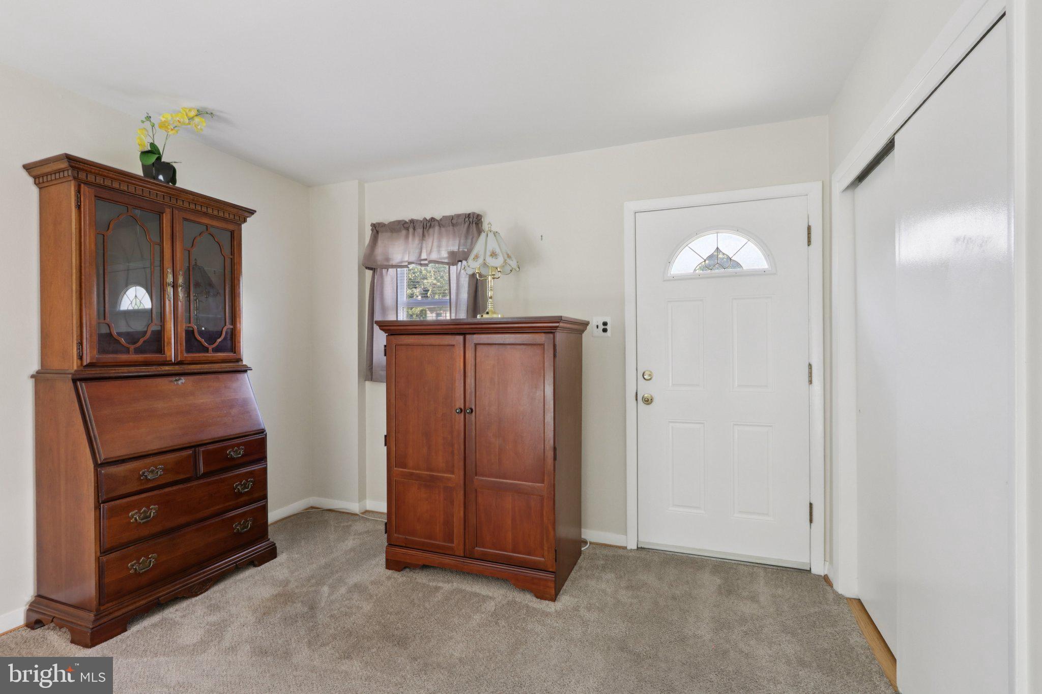 910 Glenroy Road Philadelphia, PA 19128 - Photo 9 of 31