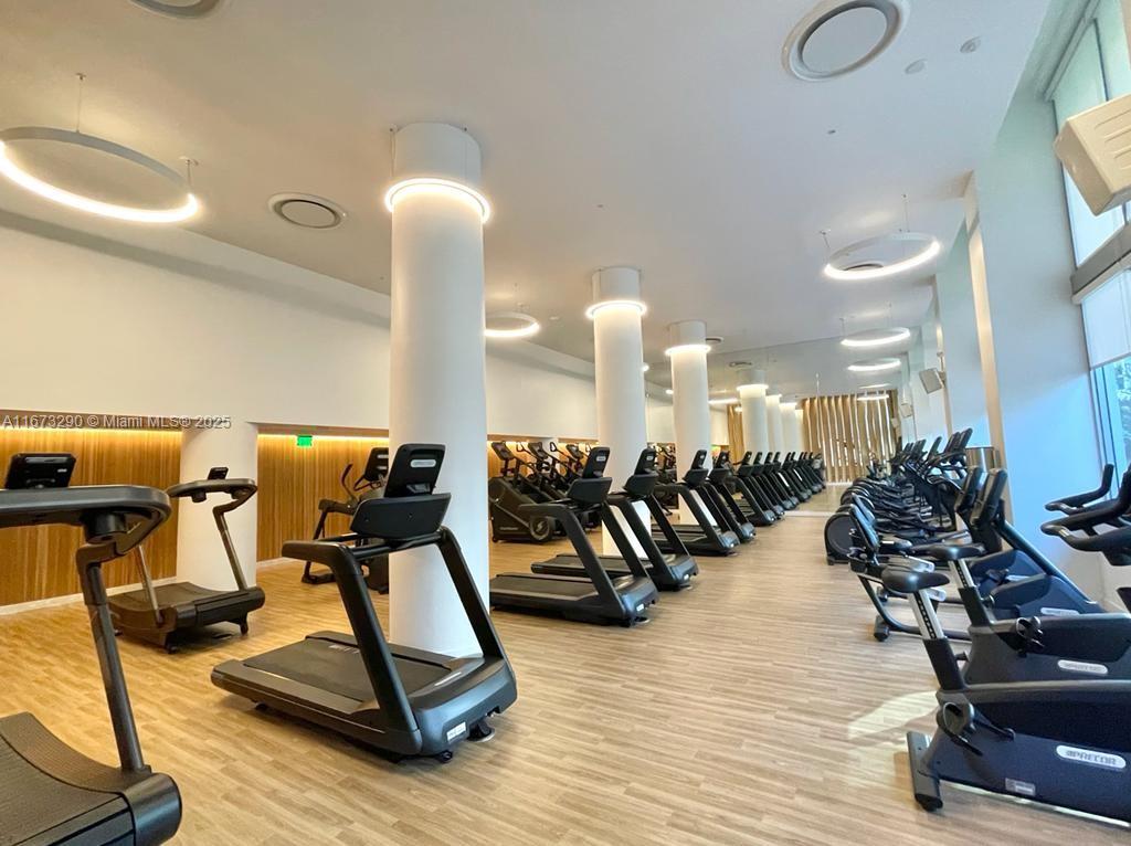 1500 Bay Road, Unit 956S Miami Beach, FL 33139 - Photo 20 of 34