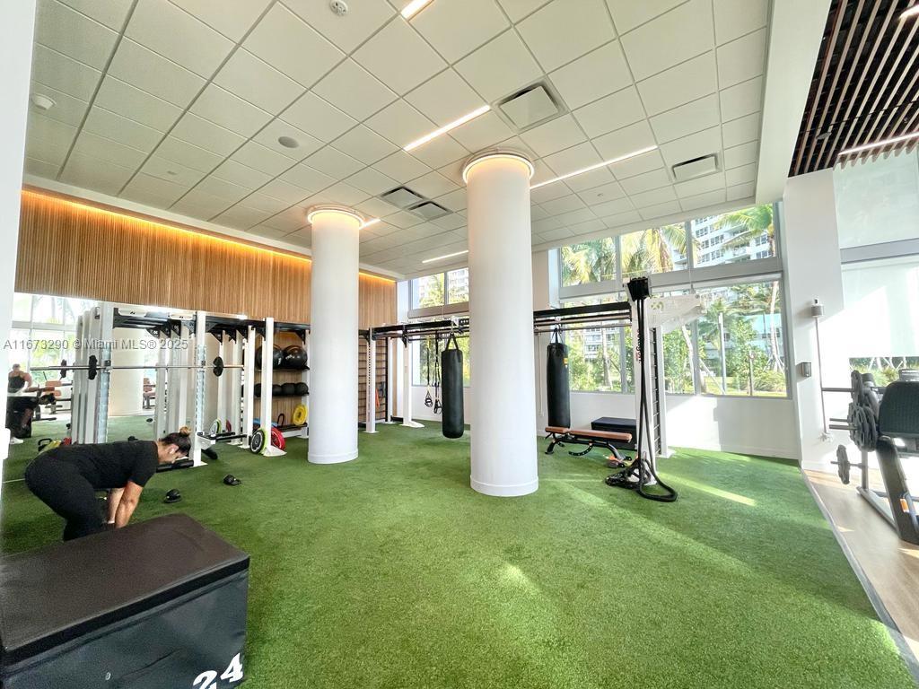 1500 Bay Road, Unit 956S Miami Beach, FL 33139 - Photo 22 of 34