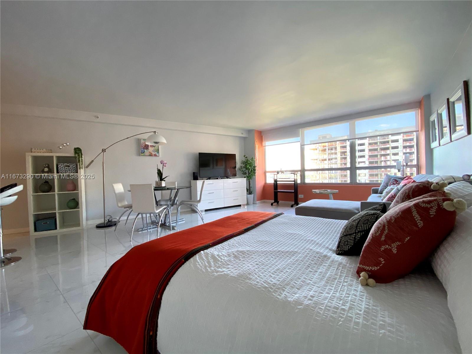 1500 Bay Road, Unit 956S Miami Beach, FL 33139 - Photo 10 of 34