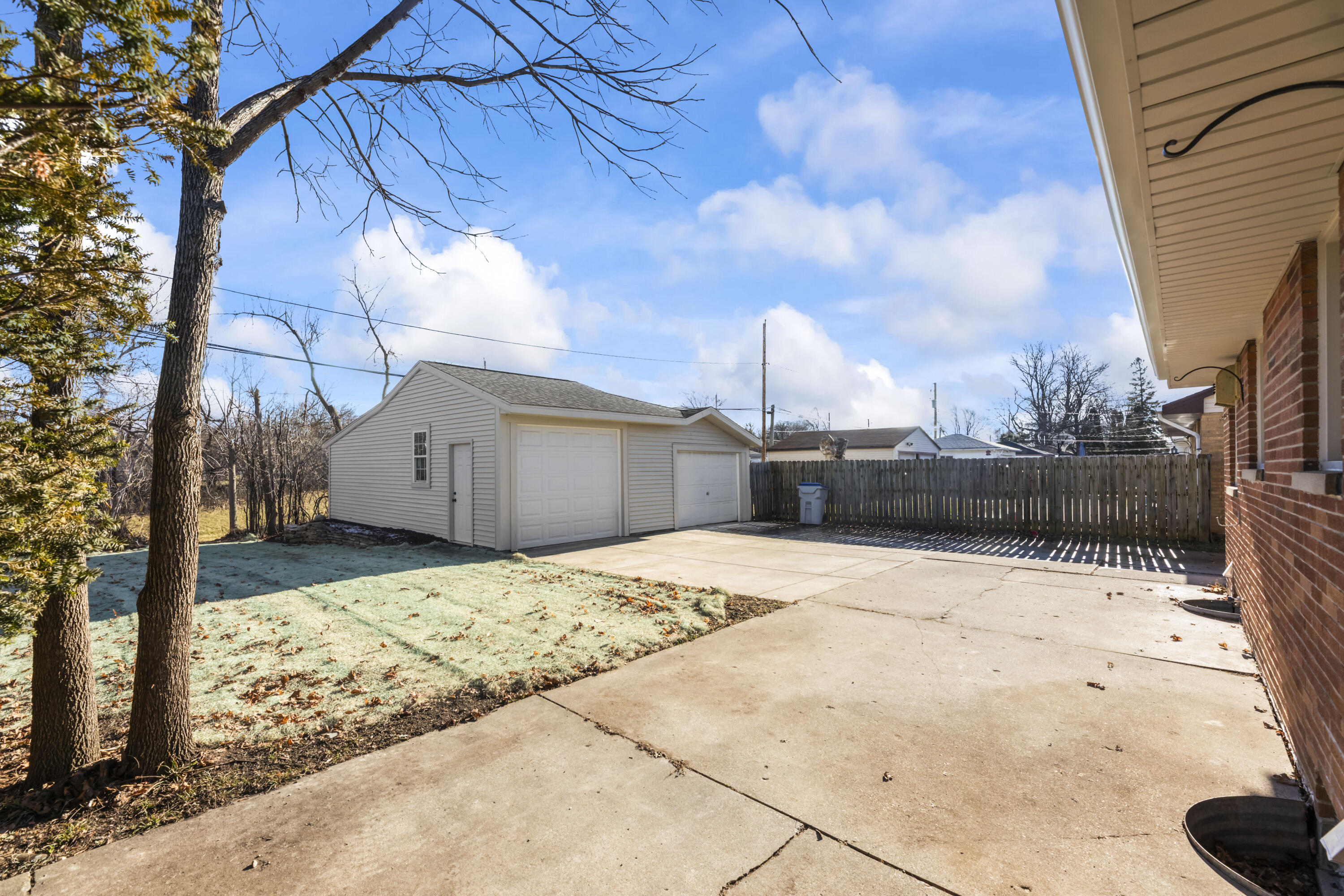 6538 North 85th Street Milwaukee, WI 53224 - Photo 27 of 34 EN2A9942