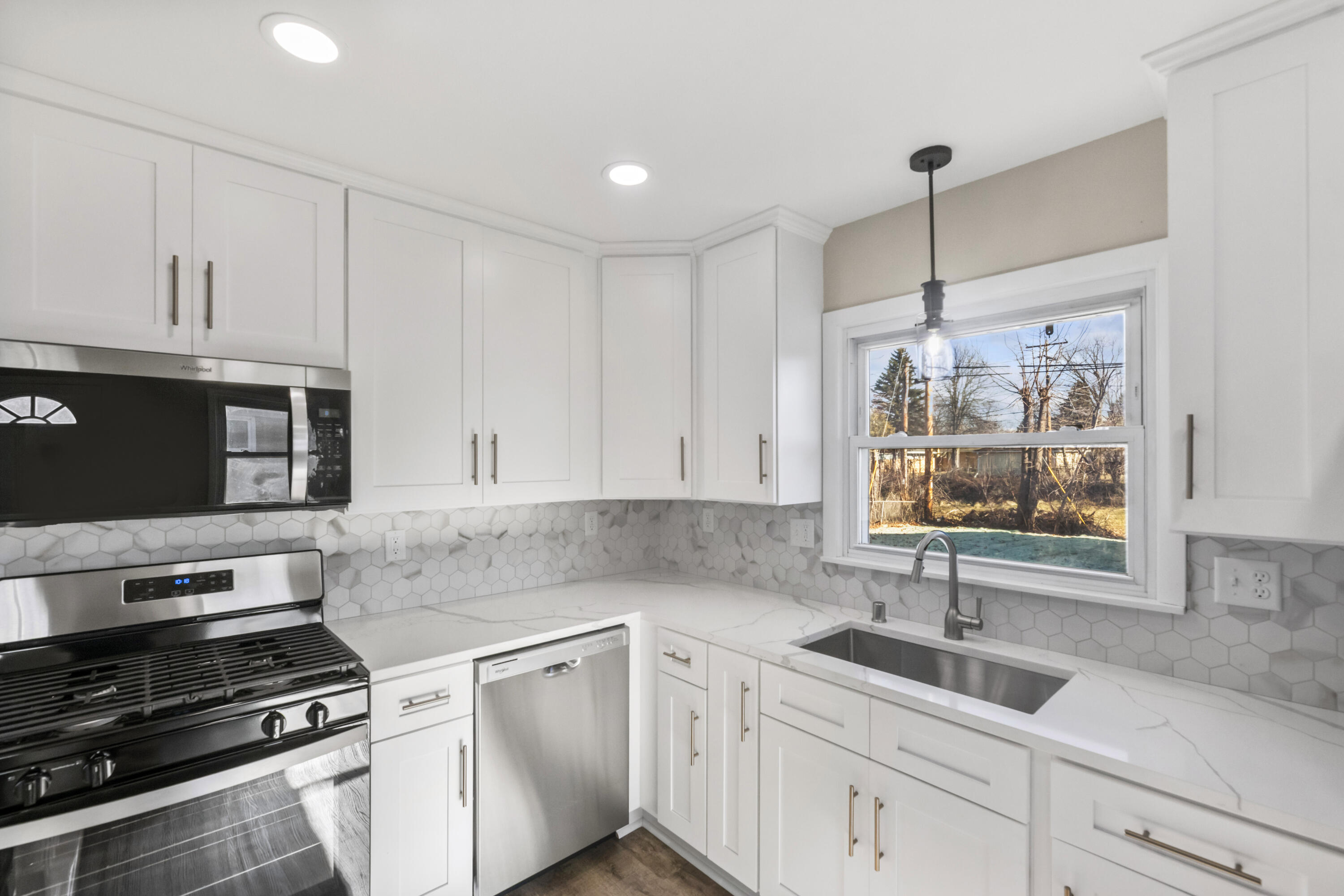 6538 North 85th Street Milwaukee, WI 53224 - Photo 9 of 34 EN2A0018