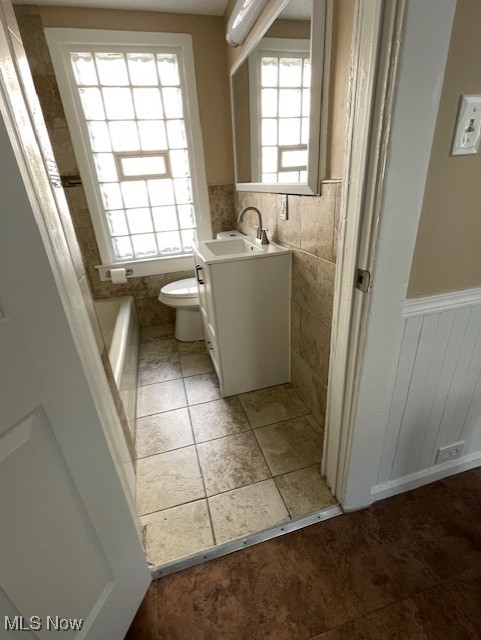 3877 Riveredge Road Cleveland, OH 44111 - Photo 12 of 27 Full bath on 1st Floor