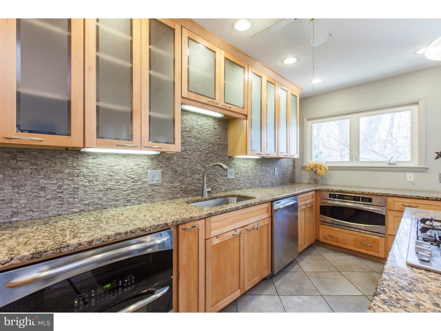 608 Manayunk Road Merion Station, PA 19066 - Photo 5 of 25