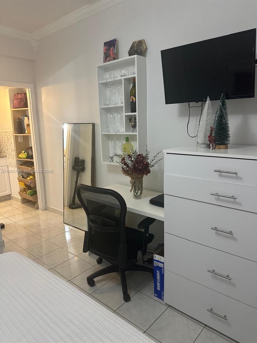 12285 Southwest 10th Terrace, Unit 33DI Miami, FL 33184 - Photo 6 of 9