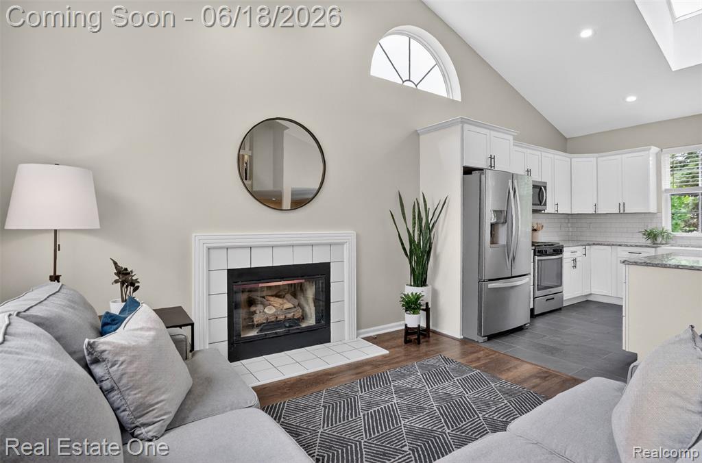 475 Court Lane Howell, MI 48843 - Photo 6 of 55