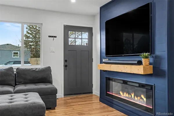 $408,800 | 1085 Wolff Street, Denver, CO 80204