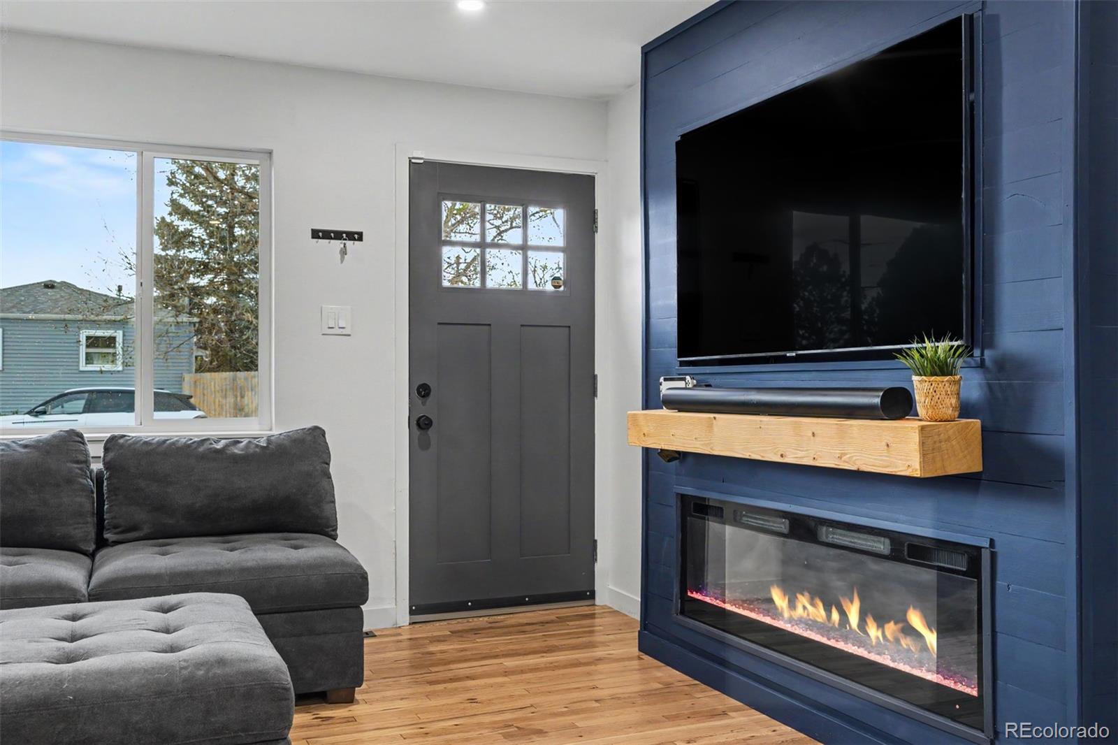 1085 Wolff Street Denver, CO 80204 - Photo 4 of 42