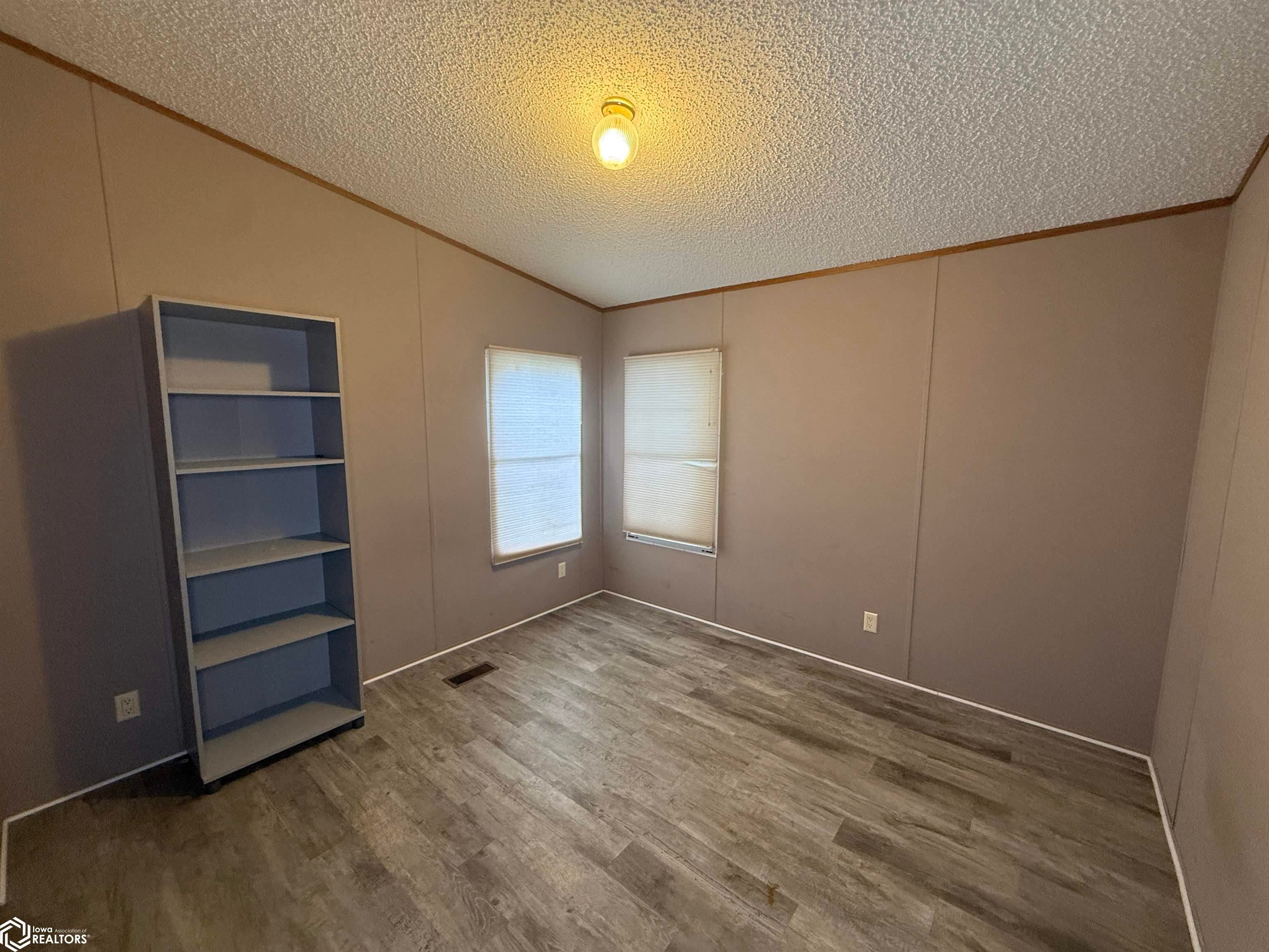 1302 2nd Avenue Decatur, NE 68020 - Photo 28 of 35 Gallery Image 28