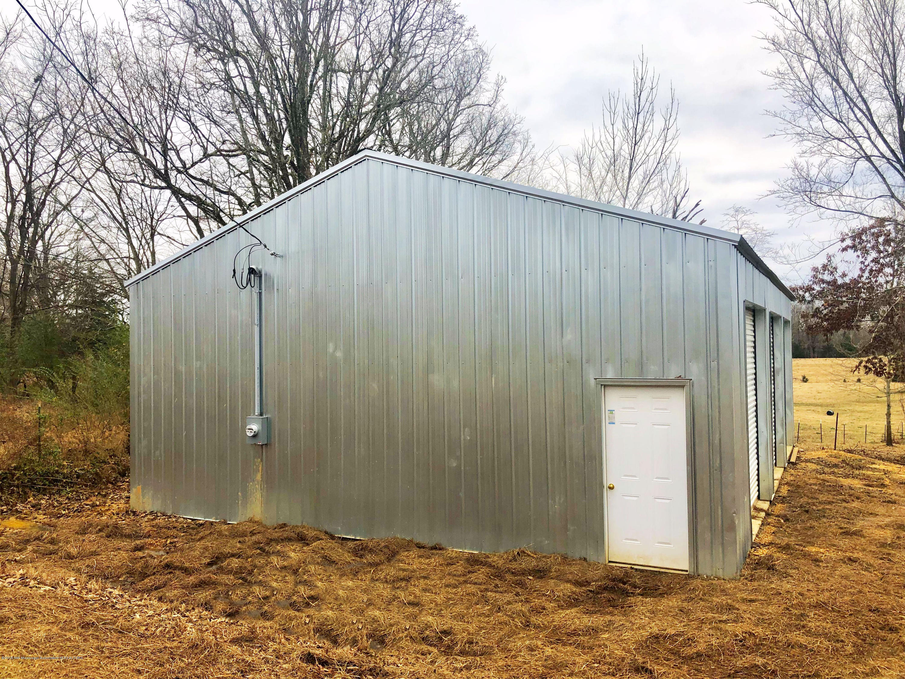 32182 Blackjack Road Batesville, MS 38606 - Photo 10 of 50 IMG_6584